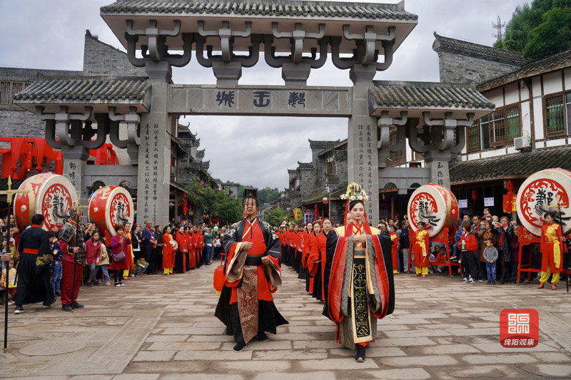 2020-10-07，三臺(tái)：國(guó)慶中秋舉行郪漢文化旅游活動(dòng)周。（趙越超 楊萌）.jpg