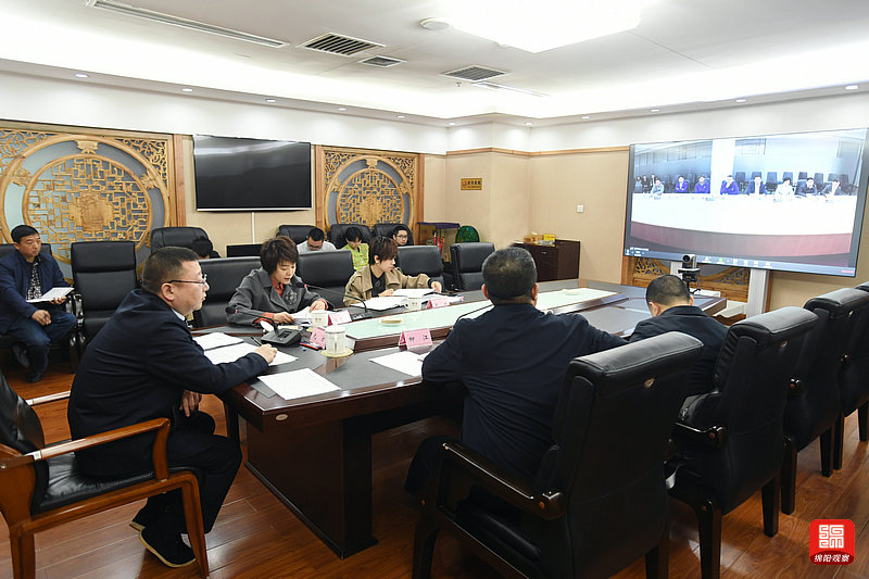 2021年3月11日，元方與理想汽車創(chuàng)始人沈亞楠視頻會談  張莉 攝.jpg